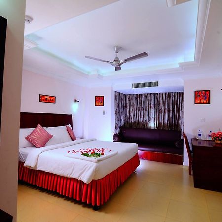 Sps Kings Way Hotel Thiruvananthapuram Kültér fotó