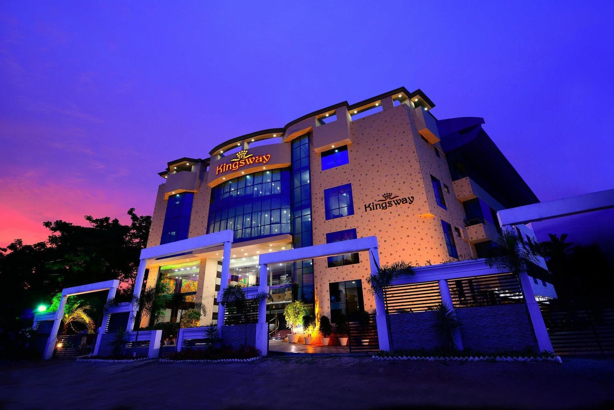 Sps Kings Way Hotel Thiruvananthapuram Kültér fotó